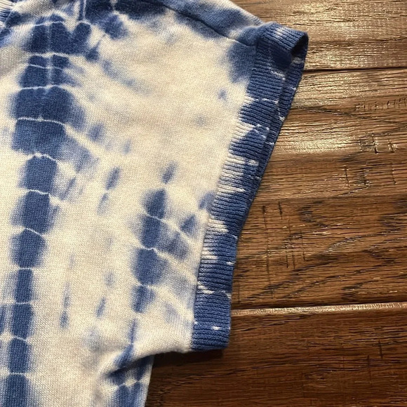 Michael Kors Blue and White Tie Dye Round Neck Short Sleeve Shirt Size S - Picture 3 of 7